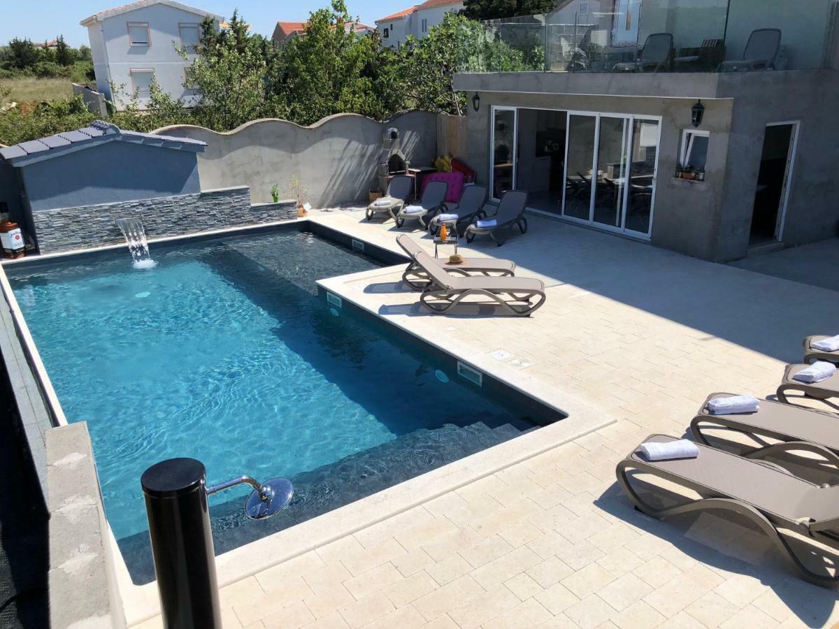 Croliday Apartment With Pool Nin Vrsi Exteriér fotografie